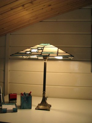 Tiffany lamp 3.jpg